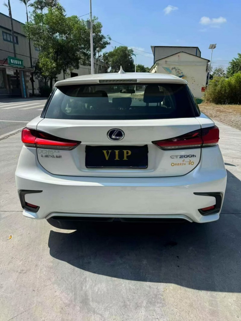 21年韶关雷克萨斯CT