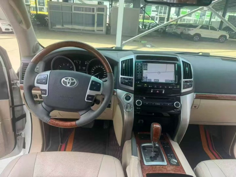 19年枣庄丰田兰德酷路泽