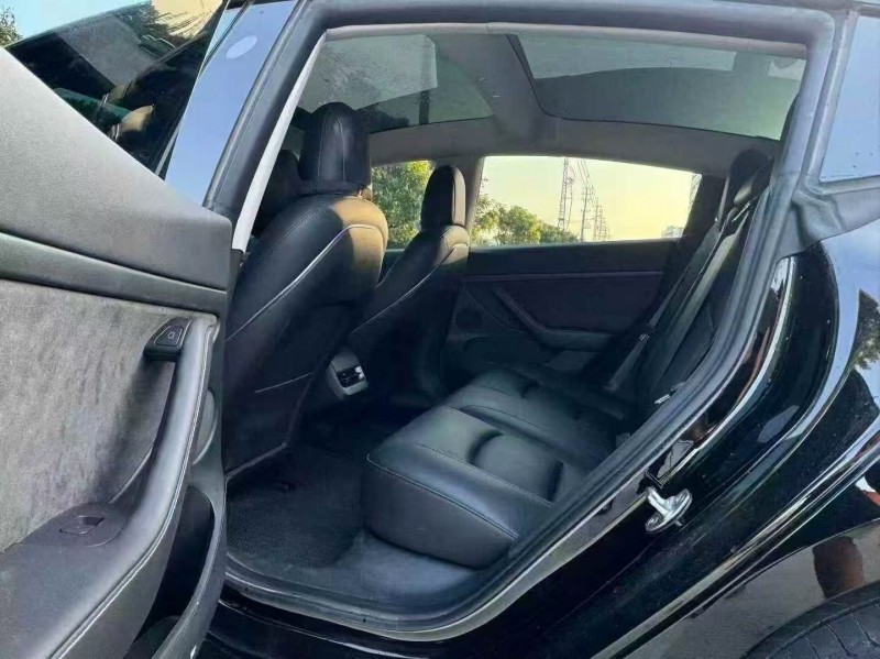 23年汕头特斯拉MODEL 3