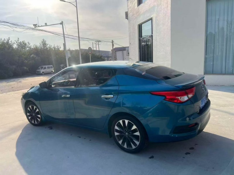 18年东营日产蓝鸟