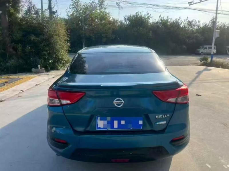 18年东营日产蓝鸟