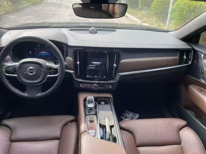 23年潍坊沃尔沃S90