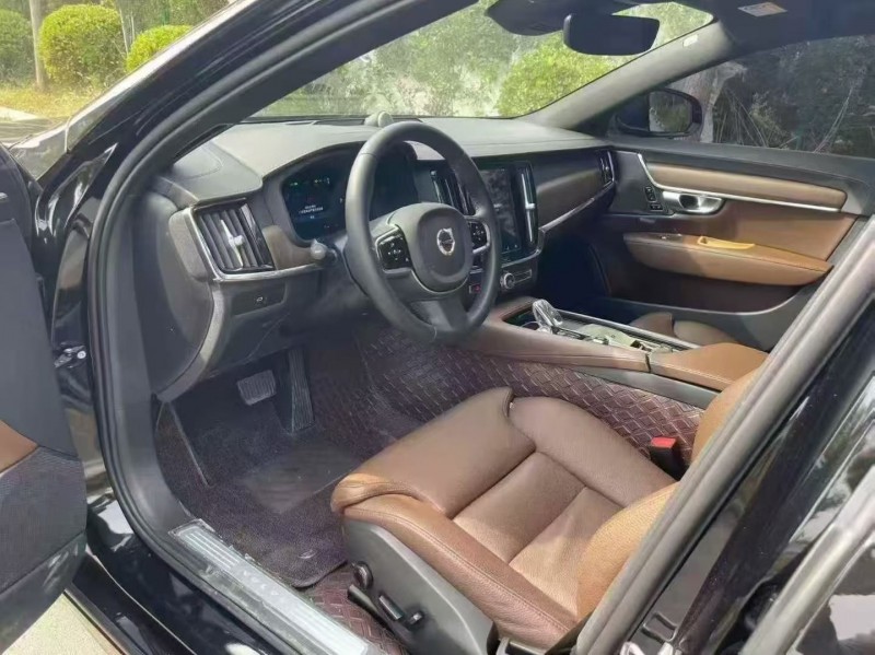 23年潍坊沃尔沃S90