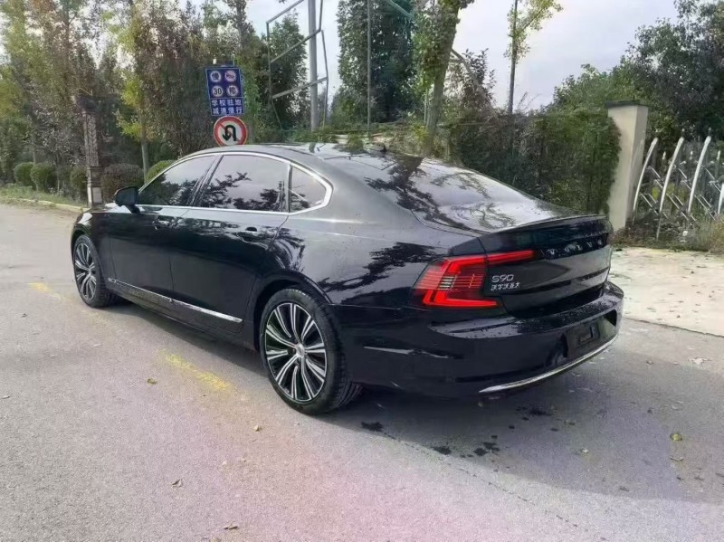 23年潍坊沃尔沃S90