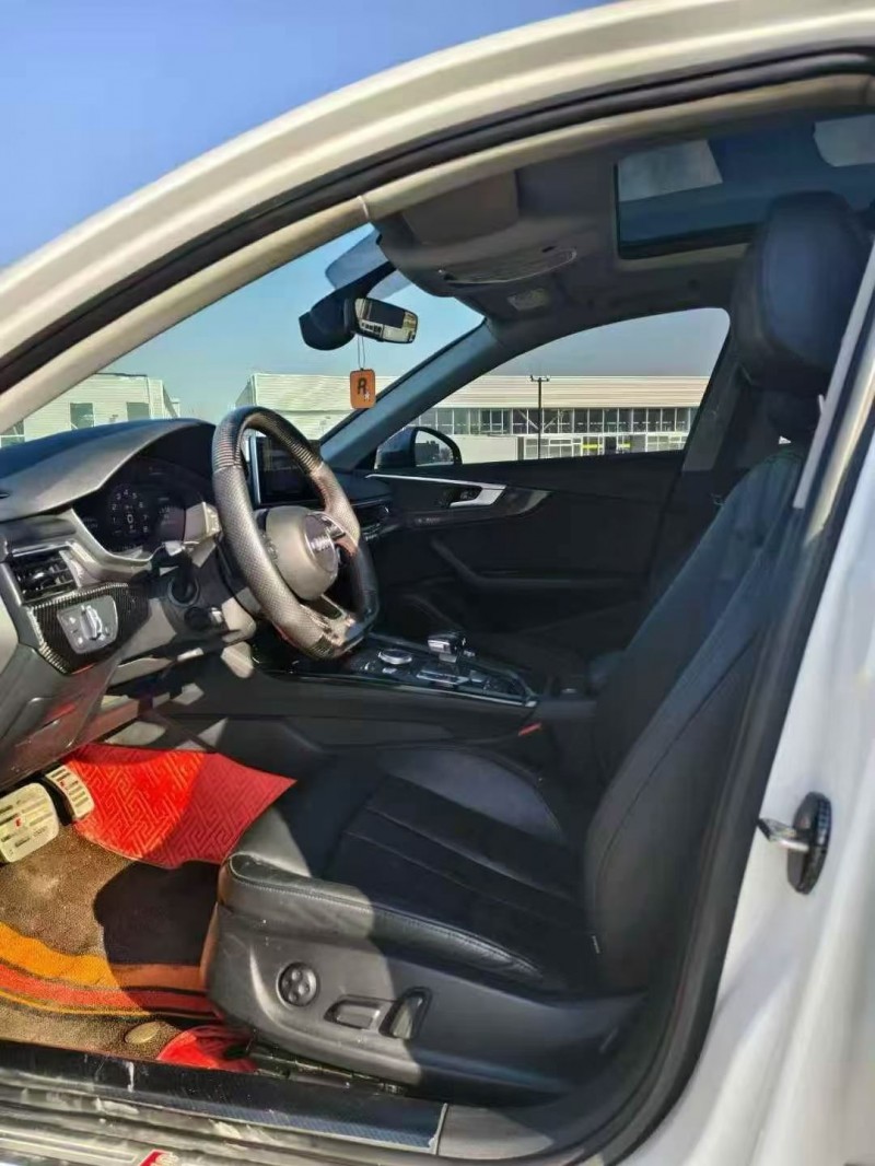 20年邢台奥迪A4L