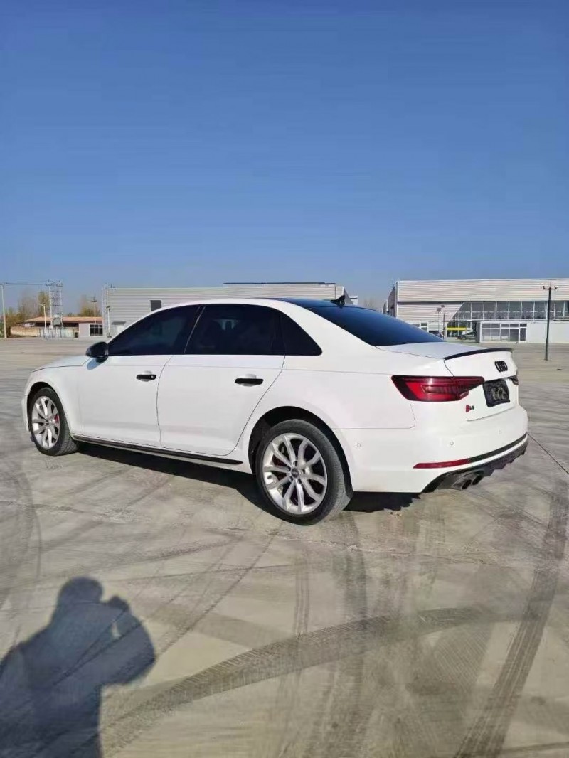 20年邢台奥迪A4L