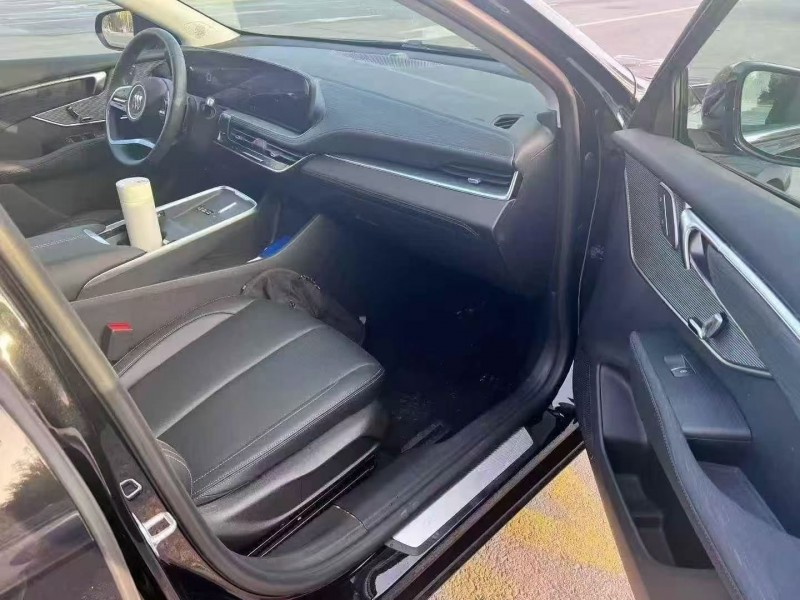 25年邯郸别克君越