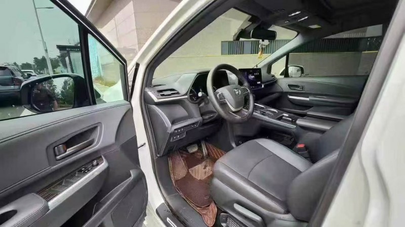 24年唐山丰田格瑞维亚