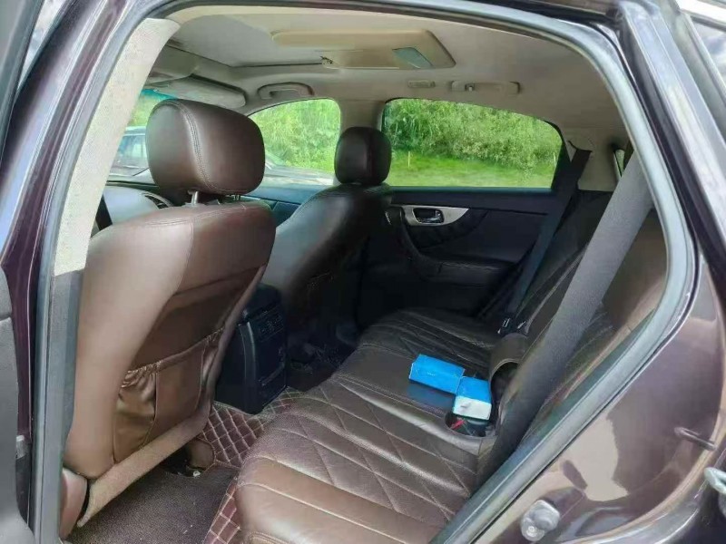 09年莆田英菲尼迪FX35