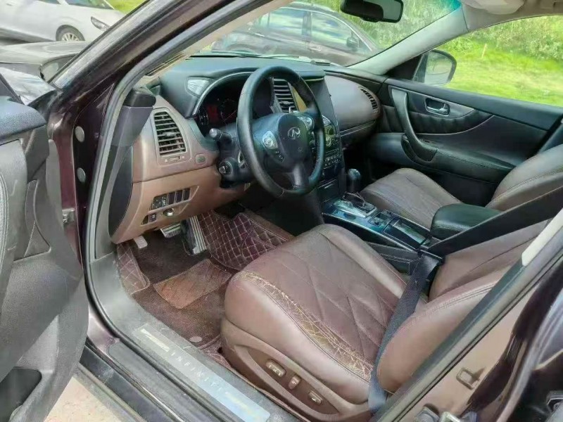 09年莆田英菲尼迪FX35