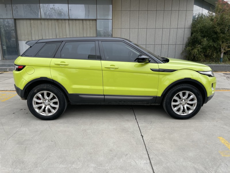 15年济宁路虎揽胜极光