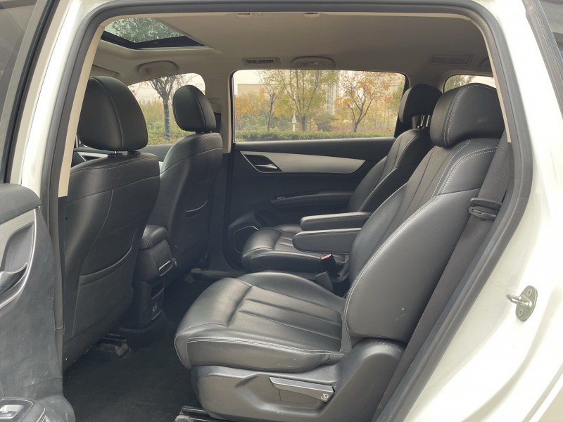 21年济宁比亚迪宋MAX