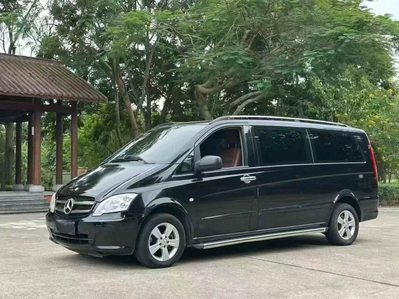 13年泉州奔驰威霆