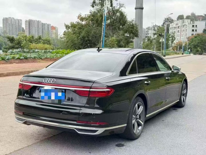 21年三明奥迪A8L