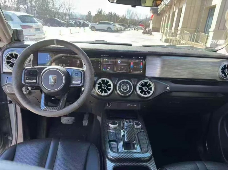 22年保定长城汽车坦克300