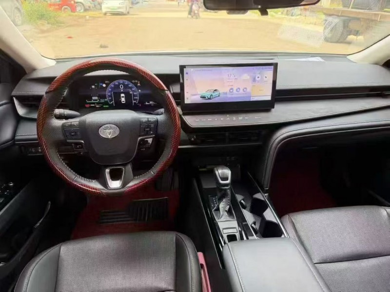 24年钦州丰田凯美瑞