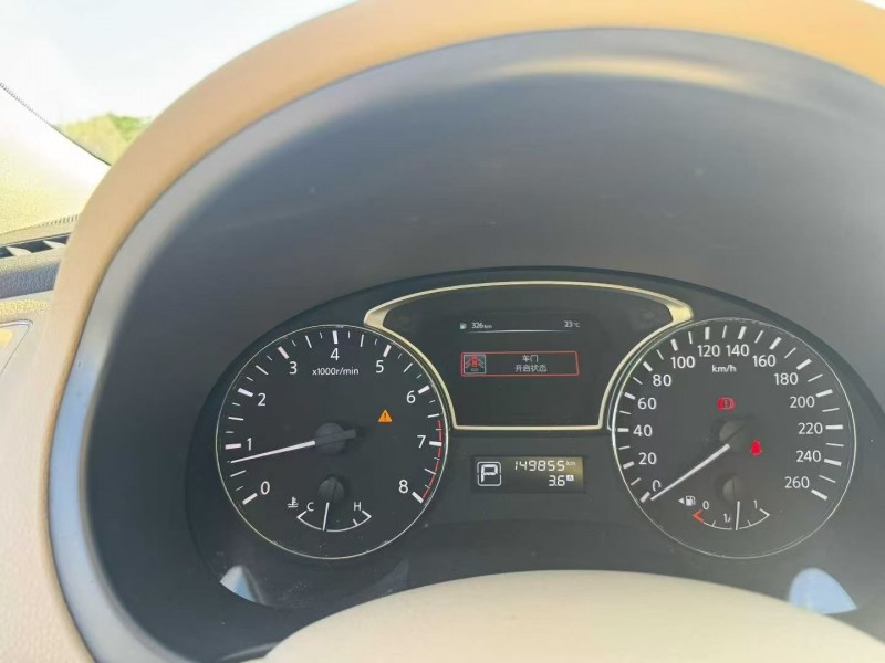 16年珠海日产天籁