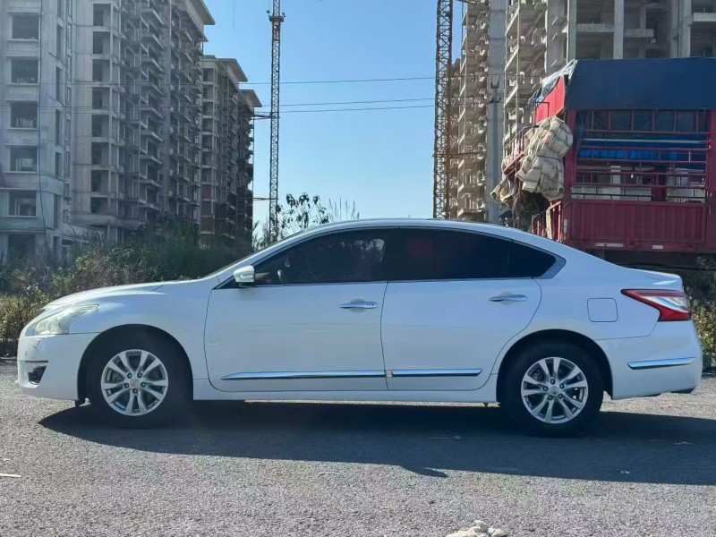 16年珠海日产天籁