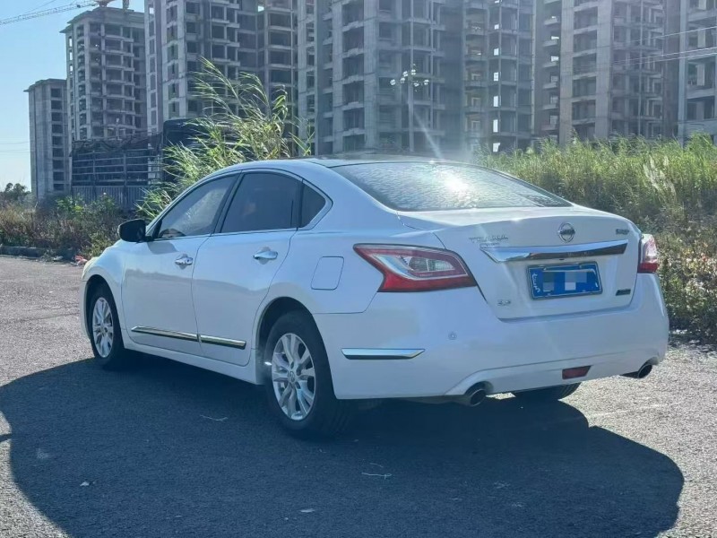 16年珠海日产天籁