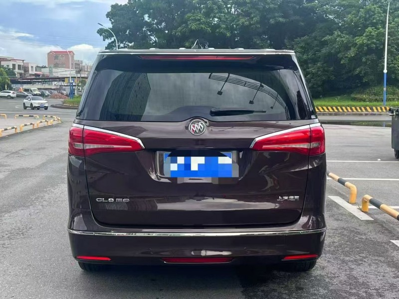 20年深圳别克GL8