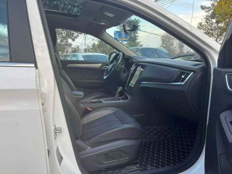 17年徐州荣威RX5