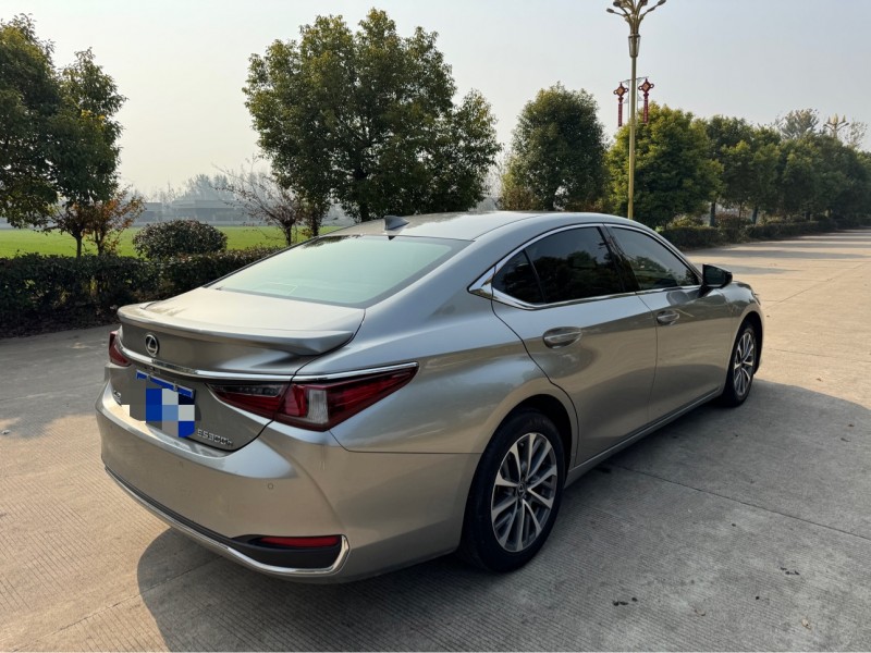 24年盐城雷克萨斯ES