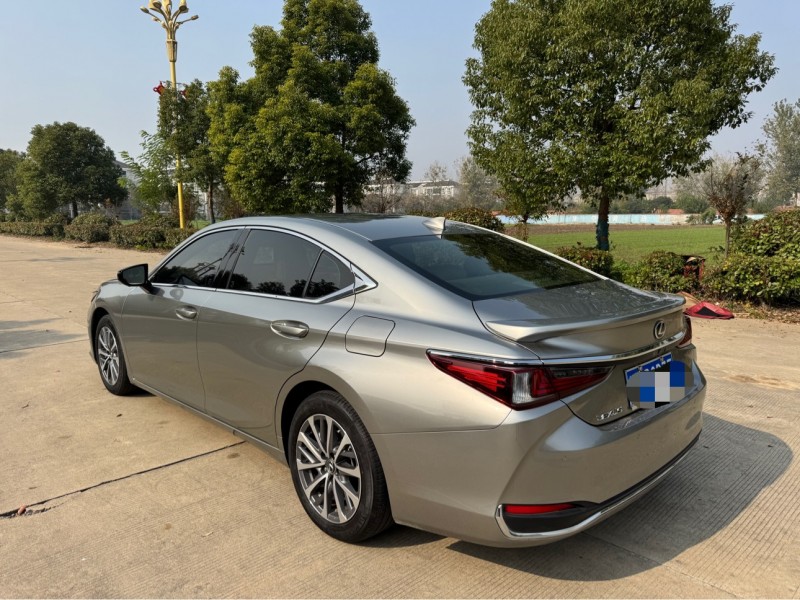 24年盐城雷克萨斯ES