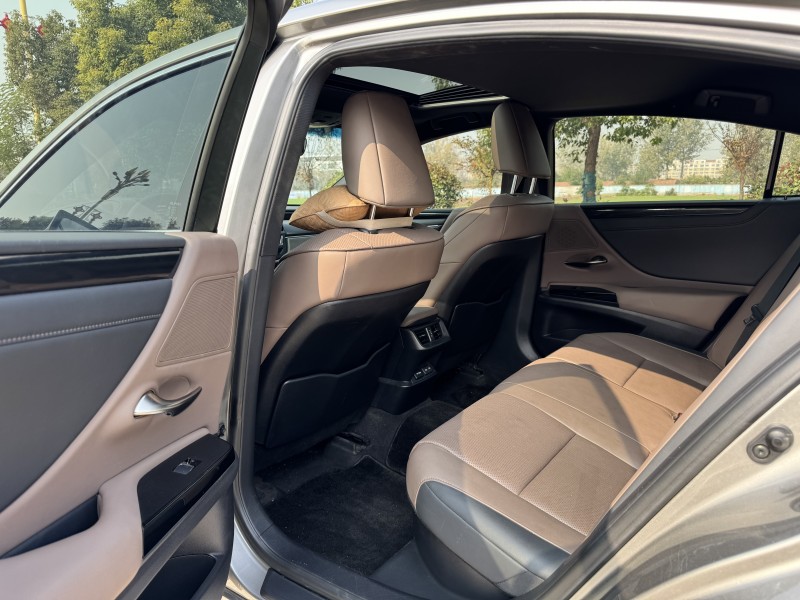 24年盐城雷克萨斯ES