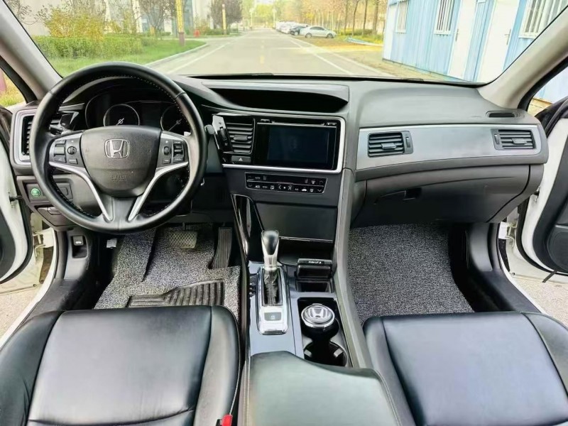 17年东营本田思铂睿