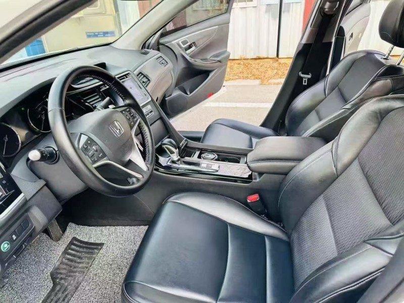 17年东营本田思铂睿