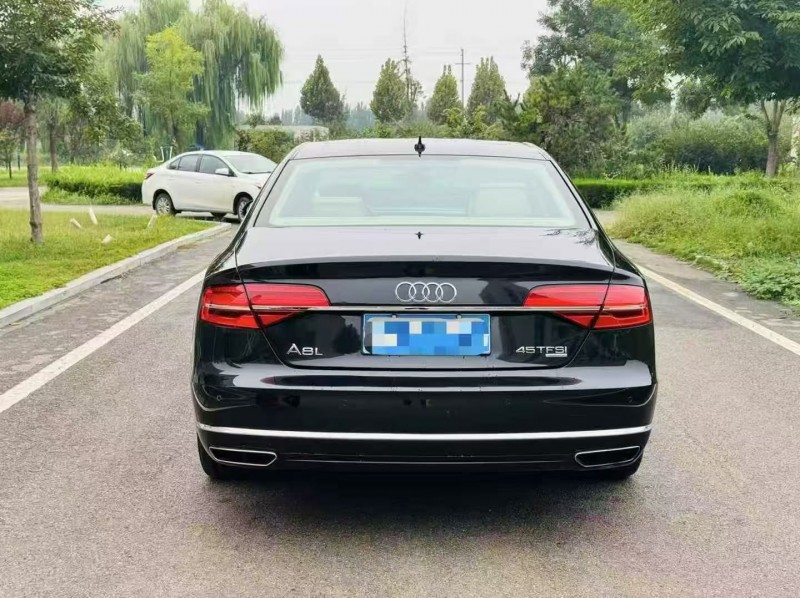15年淄博奥迪A8L