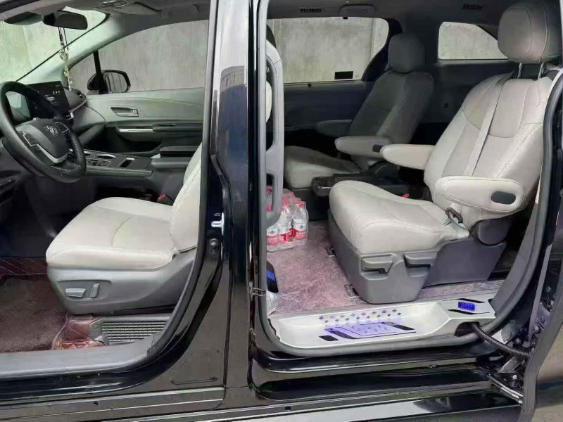 24年嘉兴丰田塞纳