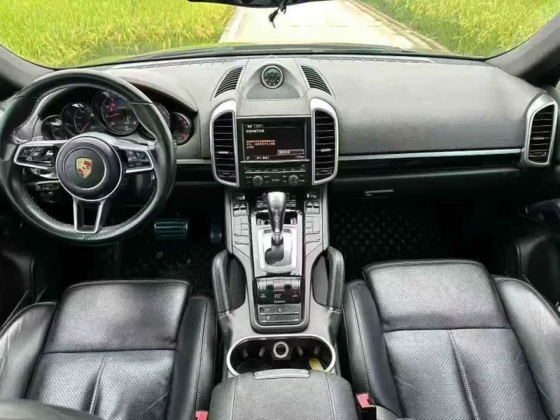 15年湖州保时捷卡宴