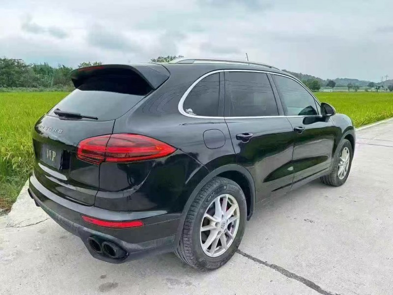 15年湖州保时捷卡宴