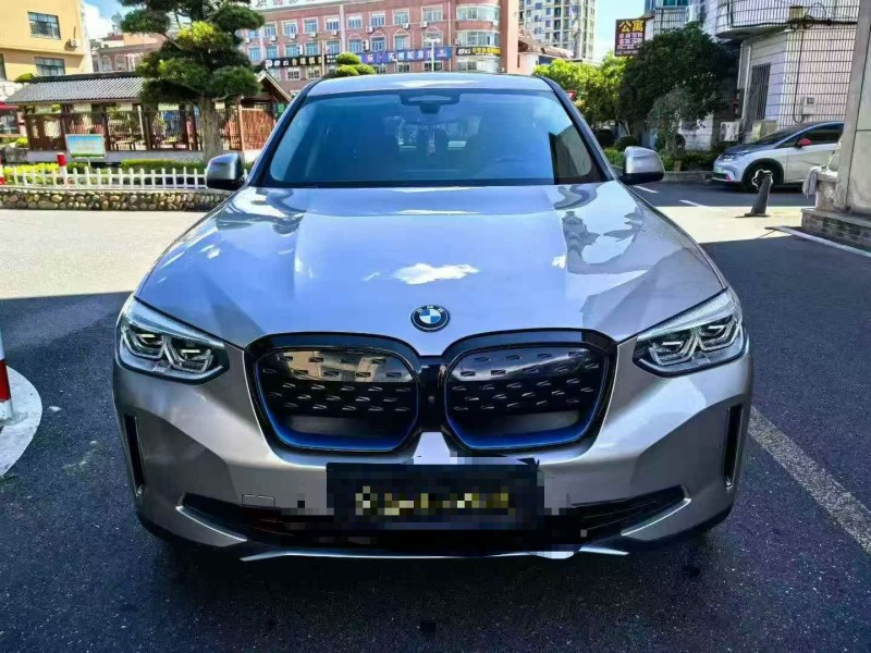 22年金华宝马IX3