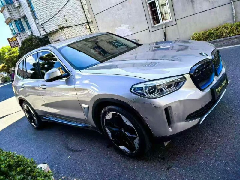 22年金华宝马IX3