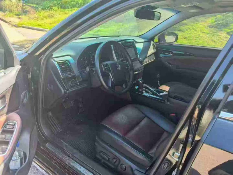 19年莆田丰田皇冠