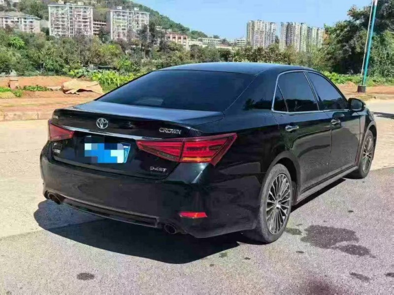 19年莆田丰田皇冠