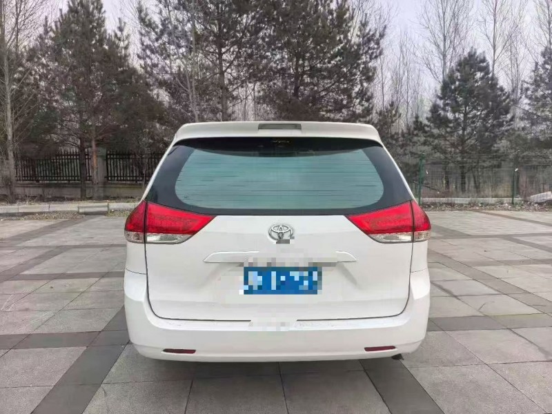 20年潍坊丰田塞纳