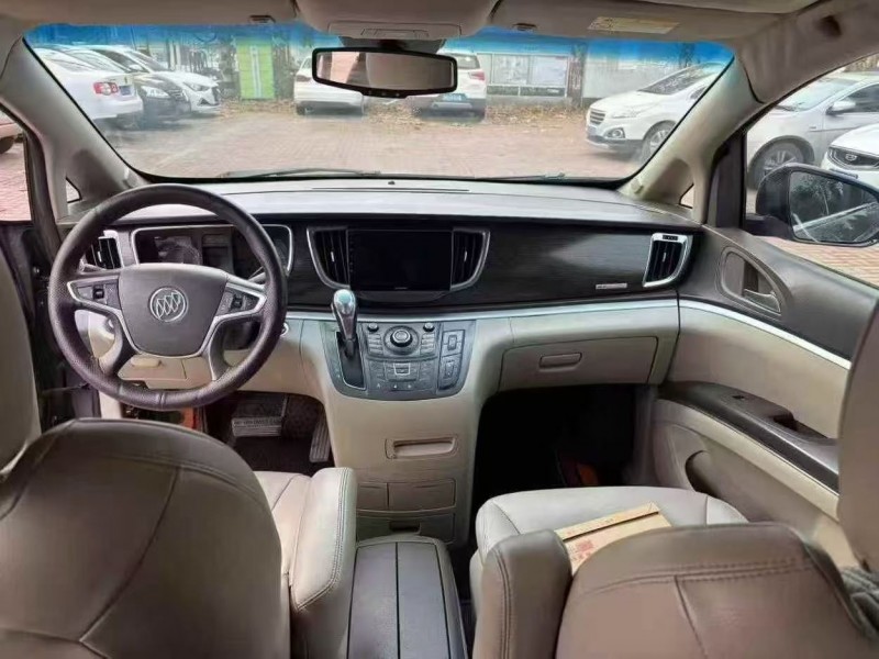 14年威海别克GL8