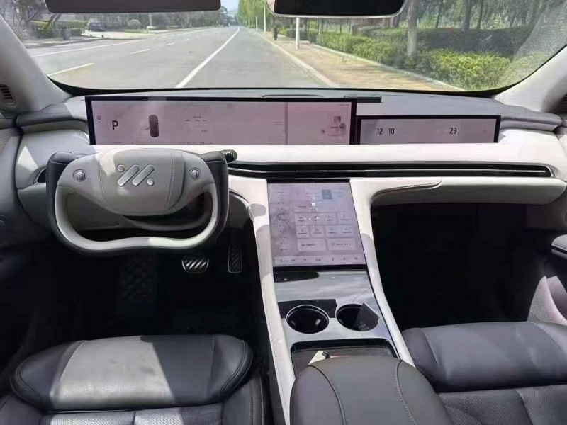 24年聊城智己LS7