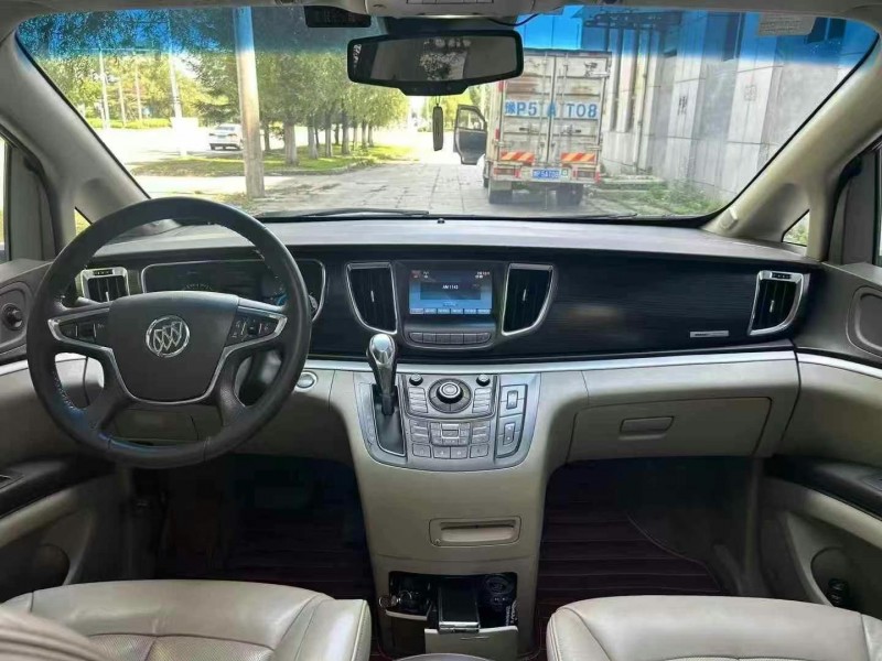 14年吉林别克GL8