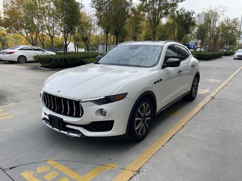 17年济宁玛莎拉蒂Levante