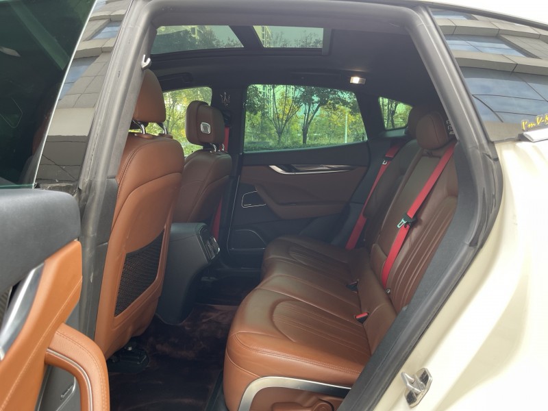 17年济宁玛莎拉蒂Levante