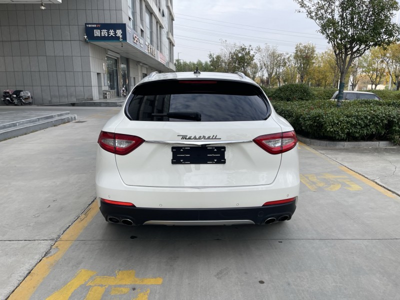 17年济宁玛莎拉蒂Levante