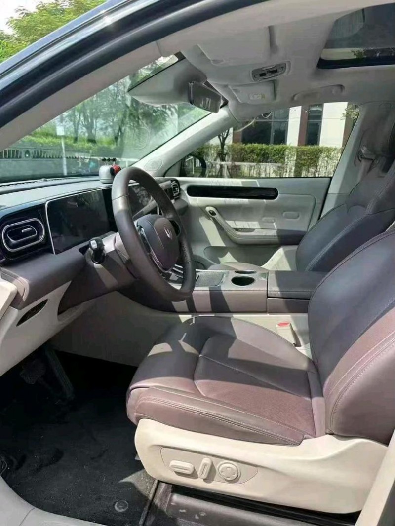 23年广州零跑汽车C11