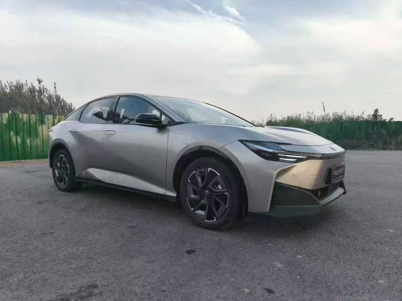 24年东营丰田BZ3Pro