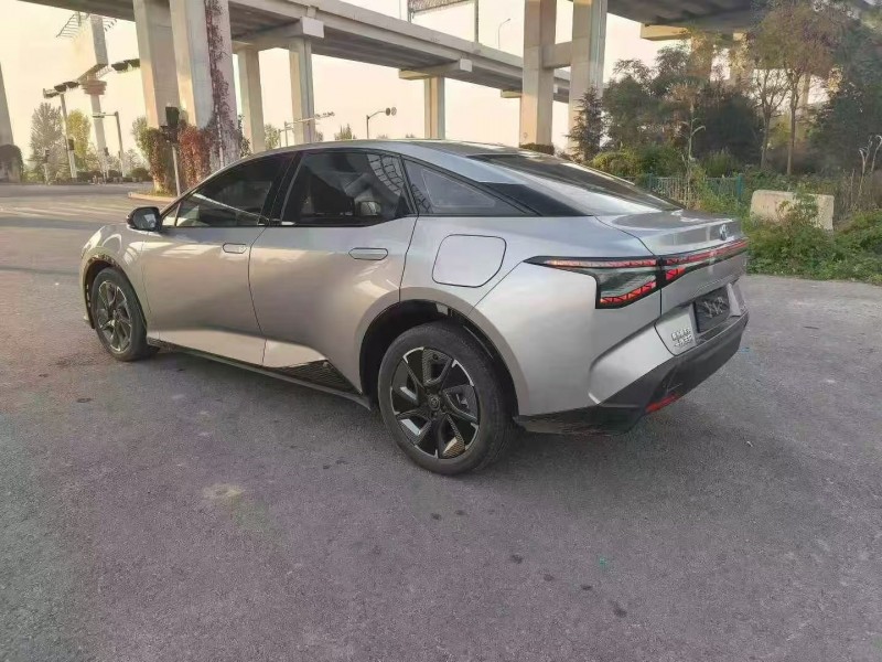 24年东营丰田BZ3Pro