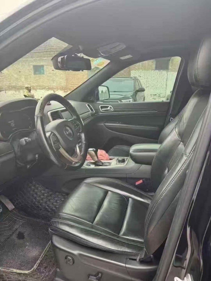 17年济南Jeep大切诺基