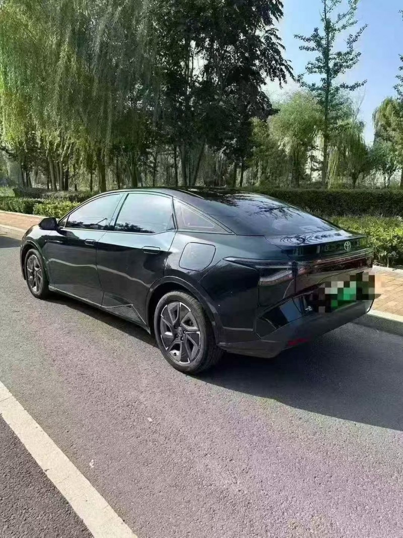 25年枣庄丰田BZ3Pro